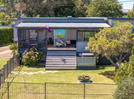 Waters Edge by Waiheke Pure, Hotel in Waiheke Island