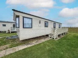 4 Berth Caravan For Hire At Sunkist Holiday Park Near Skegness Ref 42084S