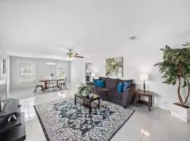 Baytown Getaway Patios BBQ Family-Friendly