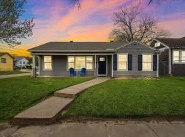 Baytown Getaway Patios BBQ Family-Friendly