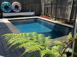 The Orchard Guesthouse，位于Palmwoods的旅馆