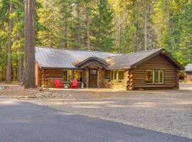 Contemporary Log Cabin Near Cle Elum Lake!