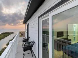 Waterfront Luxury Mins To Beach & Spacex Views