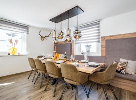 Chalet Hirschblick, hotel di Donnersbachwald