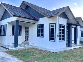 Adelia Homestay Kok Lanas、Kampong Banggol Chichaのペット同伴可ホテル