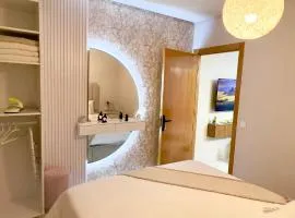 Studio Neuf à Roches Noires près de Casa Voyageurs et Casa Port