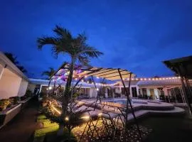 Villa Del Pueblo Inn