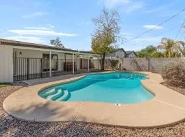 Modern Villa Comphy Stay in Tempe with pool