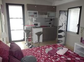 le gîte Lou Jas、Eyraguesのホテル