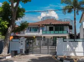GARDEN COZY2STOREY HOME 4ROOM 10PAX@NEAR ALMAJUSCO
