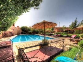 La Perle Du Dades, hotel in Boumalne