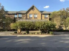 Wingate by Wyndham Utica