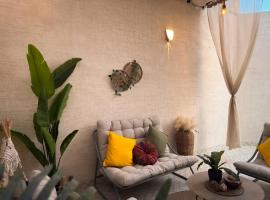 FAYAH Privet Suite, βίλα σε Al Khobar