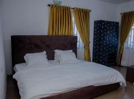 Brent Apartment Akure, hotel v destinaci Oba Ile