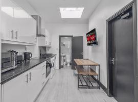 Stylish 2BR Apartment in Sheldon、Sheldonのホテル
