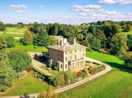 Hopton Court Apartment
