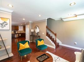 Minimalist Oasis just minutes metro, hotel en Hyattsville