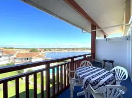 T3 Duplex avec Terrasse, Piscine et Parking à Vieux-Boucau - FR-1-379-115