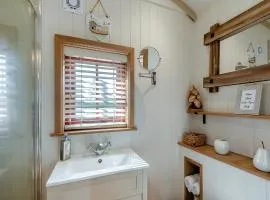 Bonnie's Shepherd Hut - Uk50228