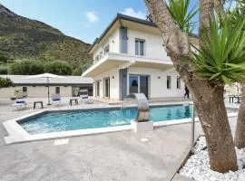 Amazing Home In Trabia