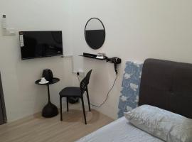 THe PODIUM APARTMENT CASETTA HOMESTAY 1, capsule hotel in Kuching