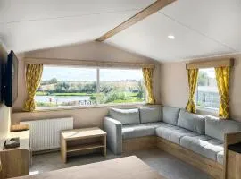 Waterside Lodge