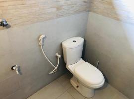 Castile inn, hotel em Puttalam