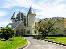 Punta del Este में, होटल Parque Hotel Jean Clevers