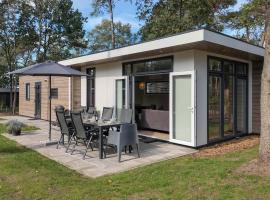 Amazing Home In Hellendoorn With Sauna, hotel u gradu Helendorn