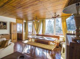 230 - Chalet nel verde, hotel in Borca di Cadore