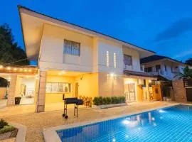 Poolnest Villa Private Saltwater Pool Retreat