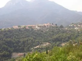 French Riviera, quiet apartment, Castellar