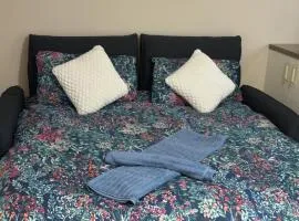 O'Briens Luxury Studio City Centre