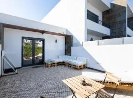 Valentin House by ACasaDasCasas