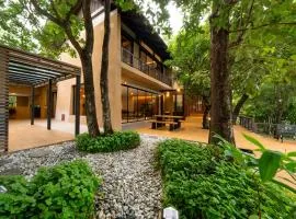 Khaoyai Kirimaya Atta Residence 5 BR Villa