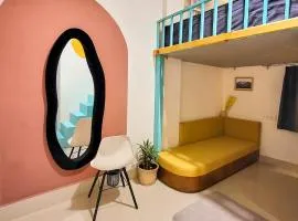 Hostel De Offlanders Rishikesh - Stay Connect & Explore