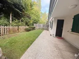 CHL Stay apartment One-Bedroom Apartment Steps from Luxembourg Hospital-Private Garden Included
