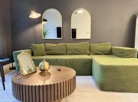 Luxe Deco Haven with Pool, Gym & Parking Close to Disneyland