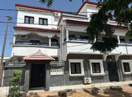 FassoImmoPrestige, hotel in Tambacounda