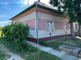 Boróka Vendégház, hotel v destinaci Pusztavacs