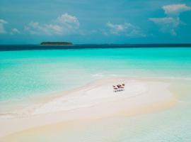 Dhoani Maldives Boutique, מלון עם חניה בKendhoo