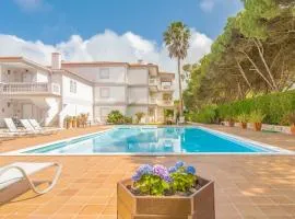 Serenity Apartment in Praia d'el Rey