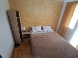 Rooms1