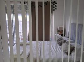 Céntrico Amplio Luminoso, Hotel in Rosario