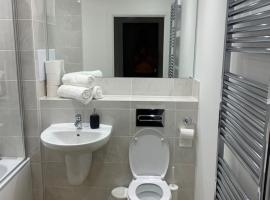 Cozy 1 bed flat close to Lakeside shopping centre, hotel v destinaci West Thurrock