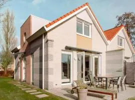 Nice Home In Makkum With Lake View