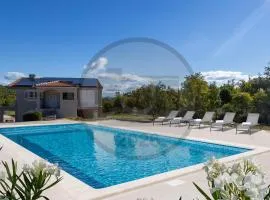 Amazing Home In Trogir With Private Swimming Pool, Can Be Inside Or Outside