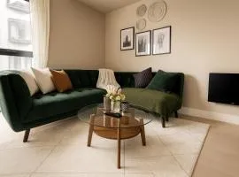 Luxury Birmingham Apartment - Parking