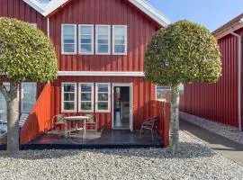 Awesome Home In Ebeltoft With Wifi