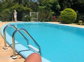 Casa com piscina Itapeva Torres